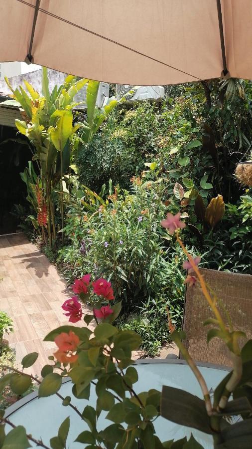 Granados Bed & Breakfast Asuncion Dış mekan fotoğraf