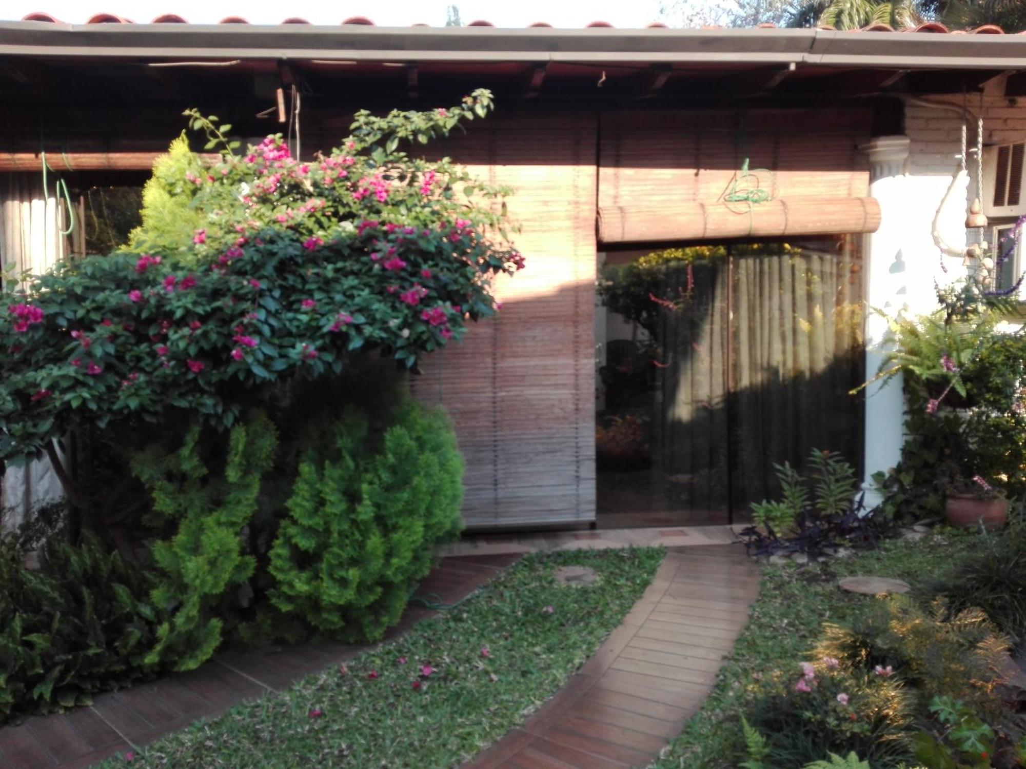 Granados Bed & Breakfast Asuncion Dış mekan fotoğraf
