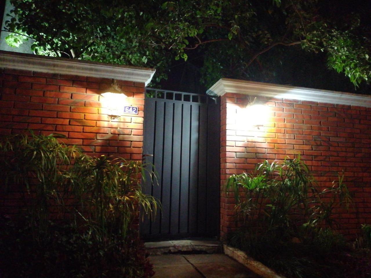 Granados Bed & Breakfast Asuncion Dış mekan fotoğraf